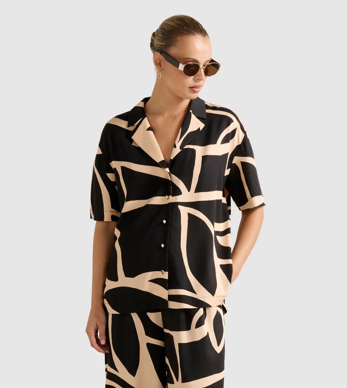 فورايفر نيو FLOSSIE Printed Short Sleeves Shirt